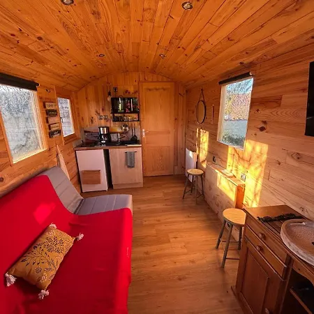 La Roulotte Du Maine Appartamento *