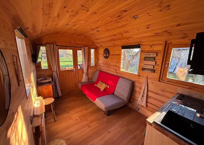 La Roulotte Du Maine * Saintes